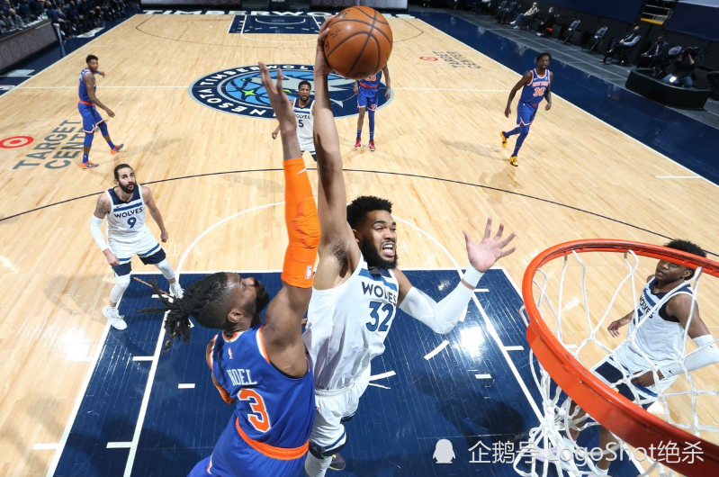  勇士逆转取胜晋级次轮  