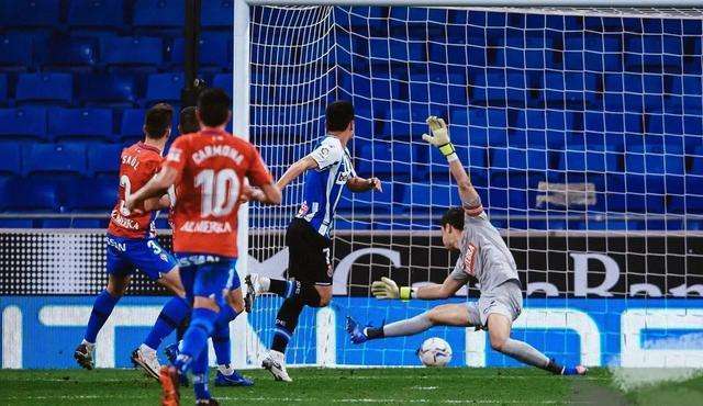 ,帕尔马青年军刮起旋风,博尼法奇替补登场造三球  