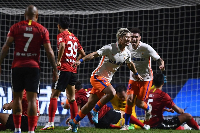  莱切替补奇兵建功，补时阶段绝杀改写比赛走势