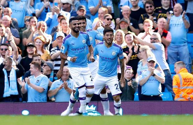  曼城德布劳内精准助攻帽子戏法，蓝月亮六球血洗对手